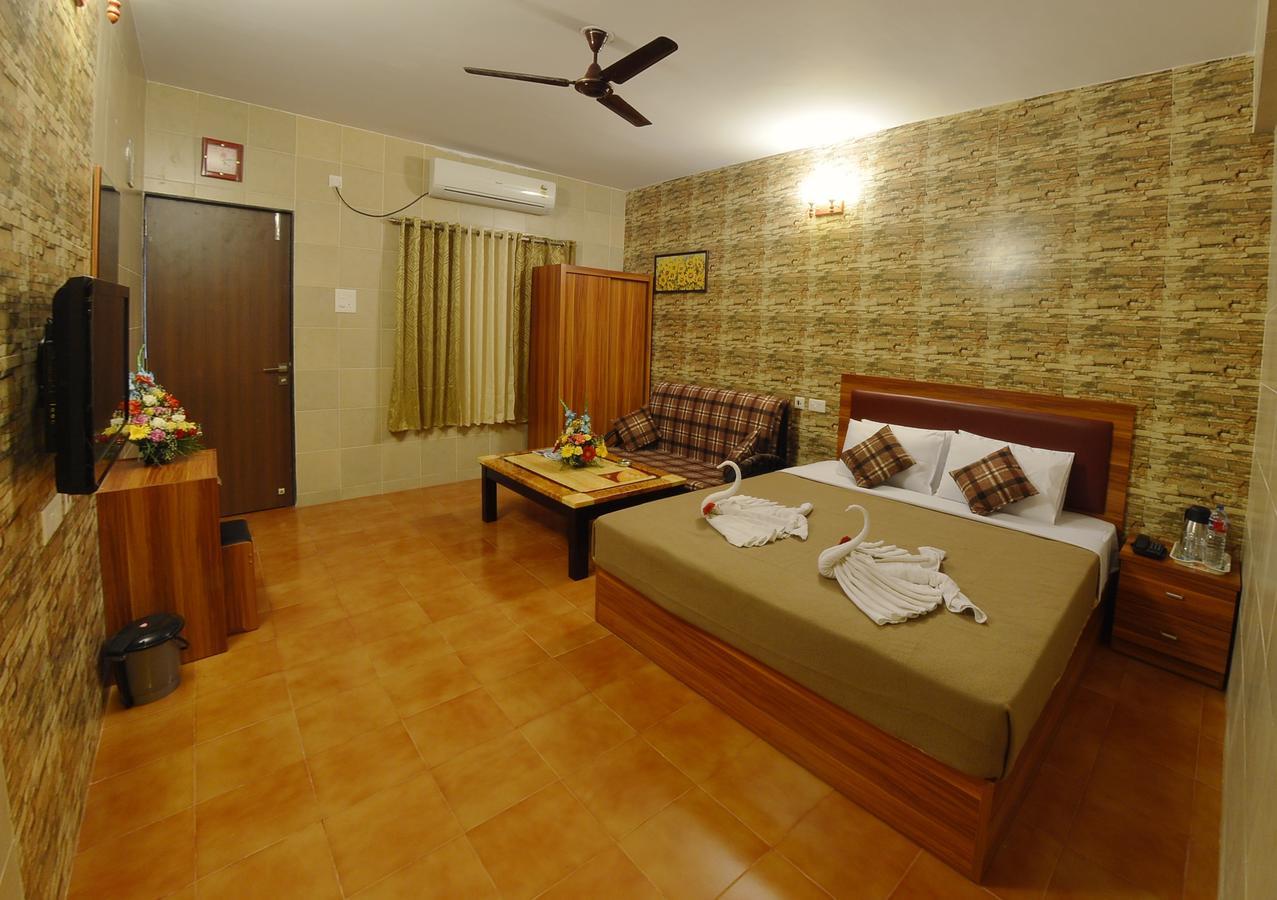 Grand Goa Exotica Hotel Guirim Eksteriør billede